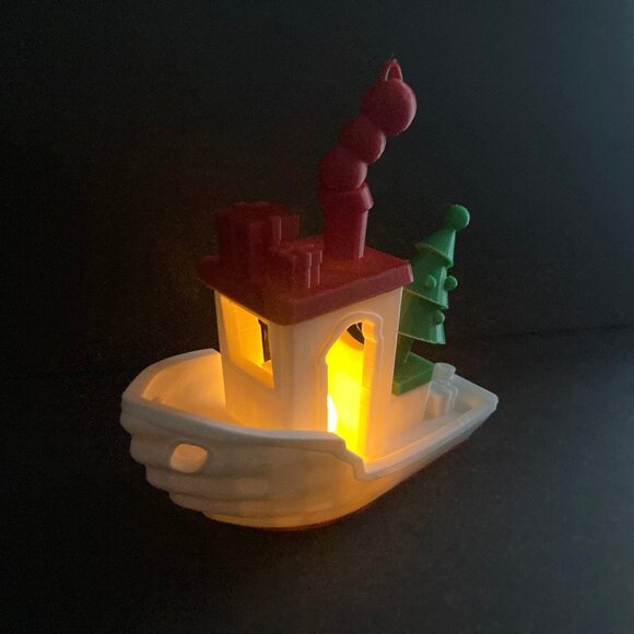 Holiday large Benchy 3D printed lighted decoration ornament red white green - Picture 2 of 13